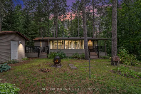 240 Pinewood Park Road, ON K0J 1Y0