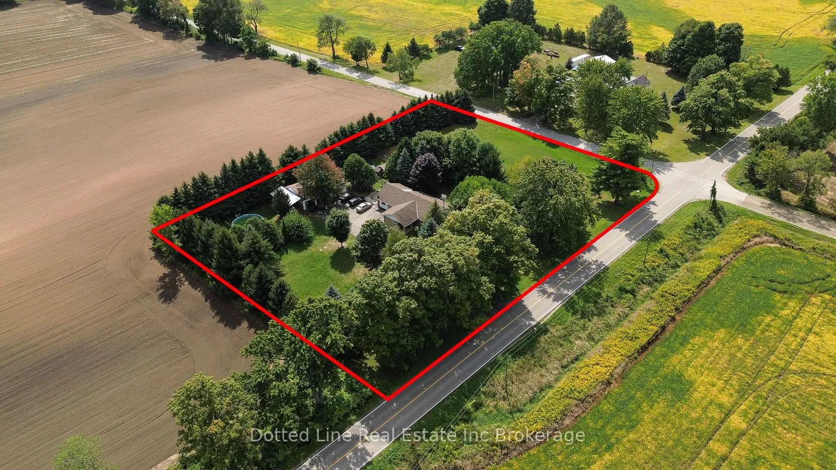 1424 BURFORD-DELHI Townline, ON N0E 1R0