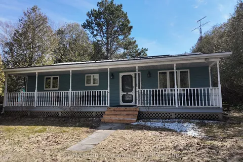 304 Maple Street, ON N2Z 2X3