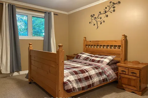 1118 Francis Street, ON K7V 1H0