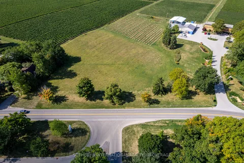 15936 Niagara Parkway, ON L0S 1J0