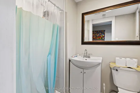 26 Colonial Street, ON L3C 5W5