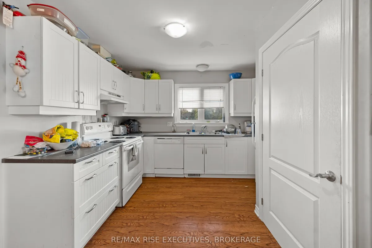 828 Bigham Court, ON K7M 7Y4