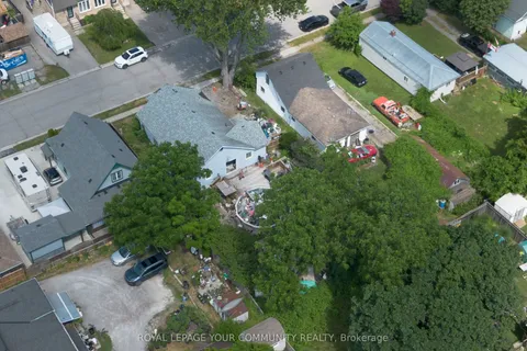 5 Hiawatha Street, ON N3Y 4A5