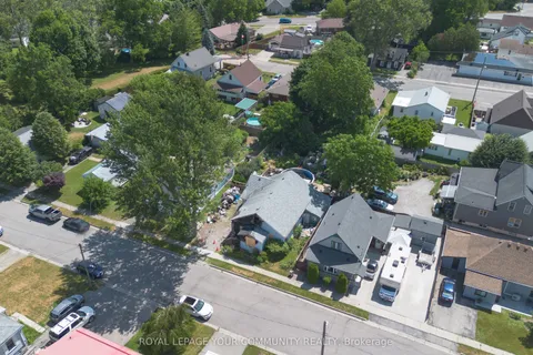 5 Hiawatha Street, ON N3Y 4A5