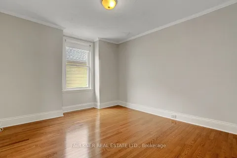 536 Lower Byron Avenue, ON K2A 0E3