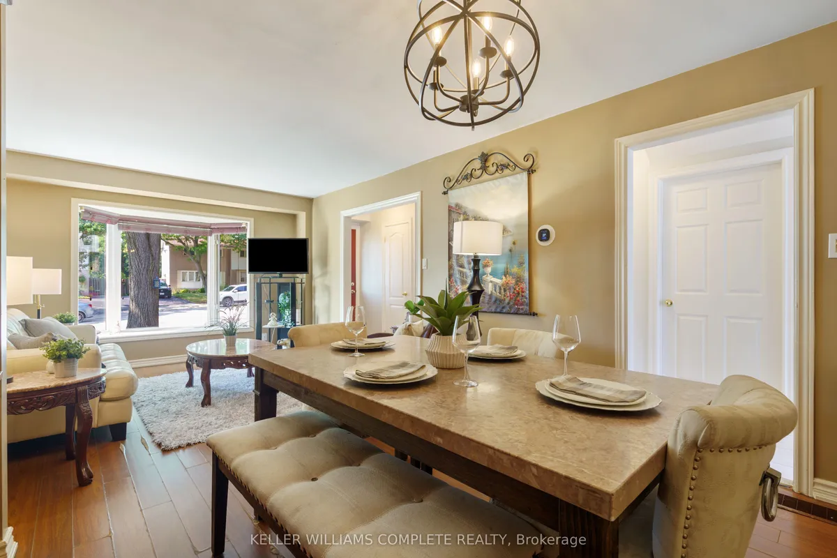 10 Glen Eden Court, ON L9C 6H6