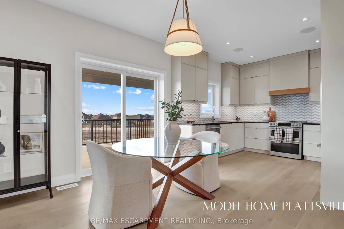 10 Hilborn Street, ON N0J 1S0