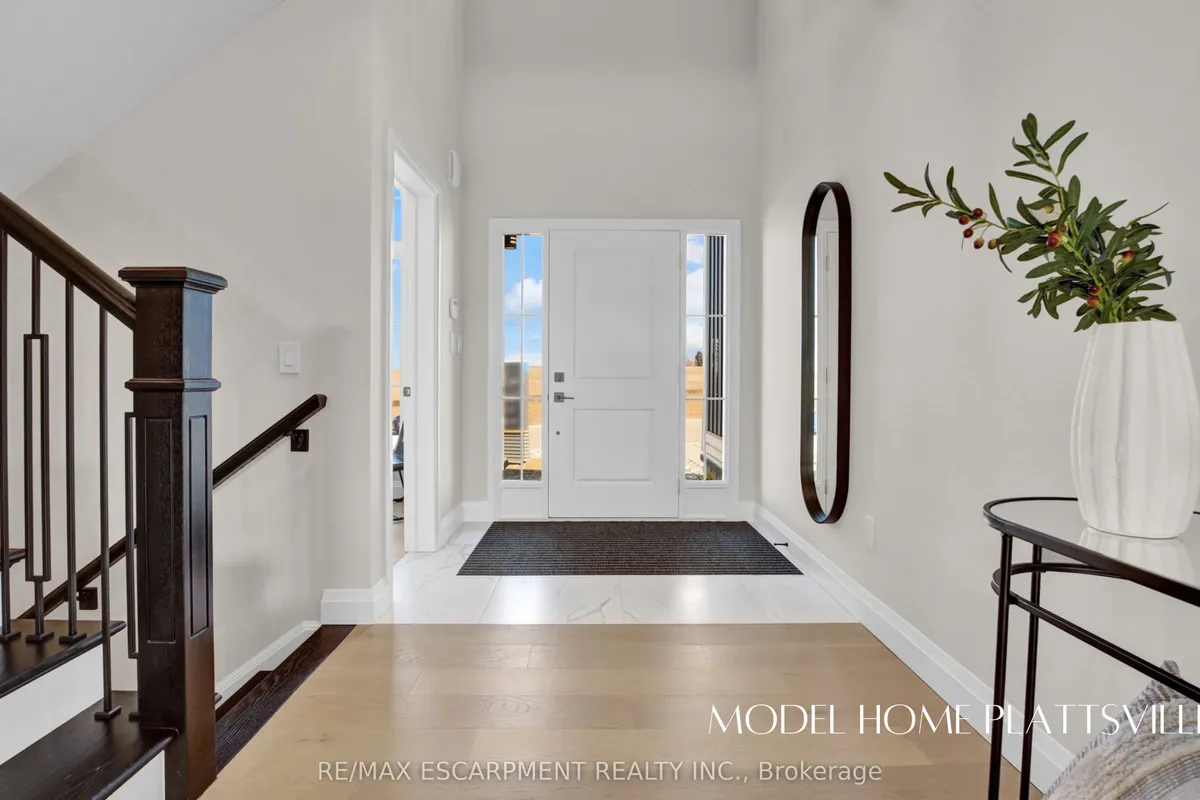 10 Hilborn Street, ON N0J 1S0