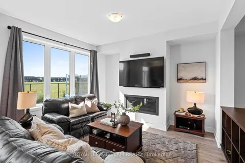 224 ELSIE MACGILL Walk, ON K2W 0L4