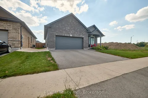 5 Cinnamon Street, ON L2V 0H5