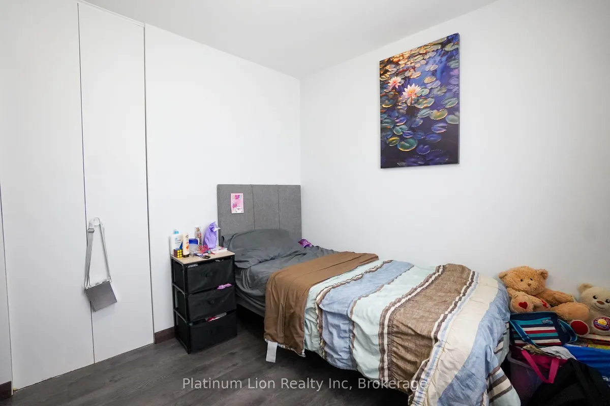 29 Cameo Avenue, ON L8V 2H2