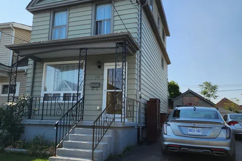 70 Mayflower Avenue, ON L8L 2K4