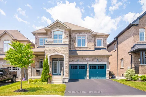 107 Avanti Crescent, ON L8B 1W7