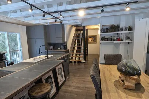 22 Camp Road, ON P2A 0B4