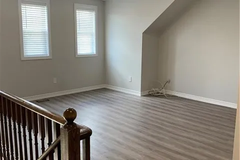 7 Hollinrake Avenue, ON N3T 0A6