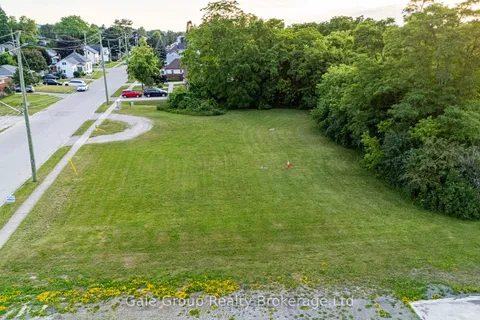 877 Dufferin Street, ON N4S 1Y8