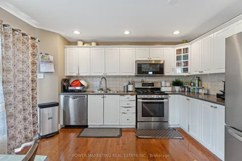 2316 Longwater Street, ON K1W 1K7