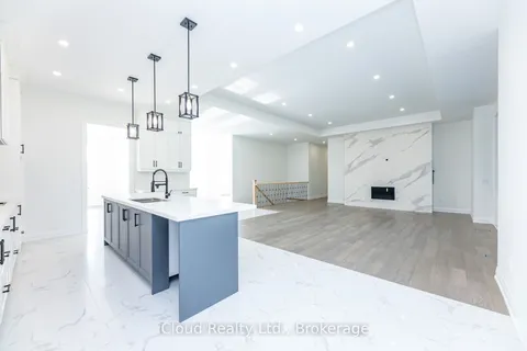 8 Prentis Court, ON L9V 3M9