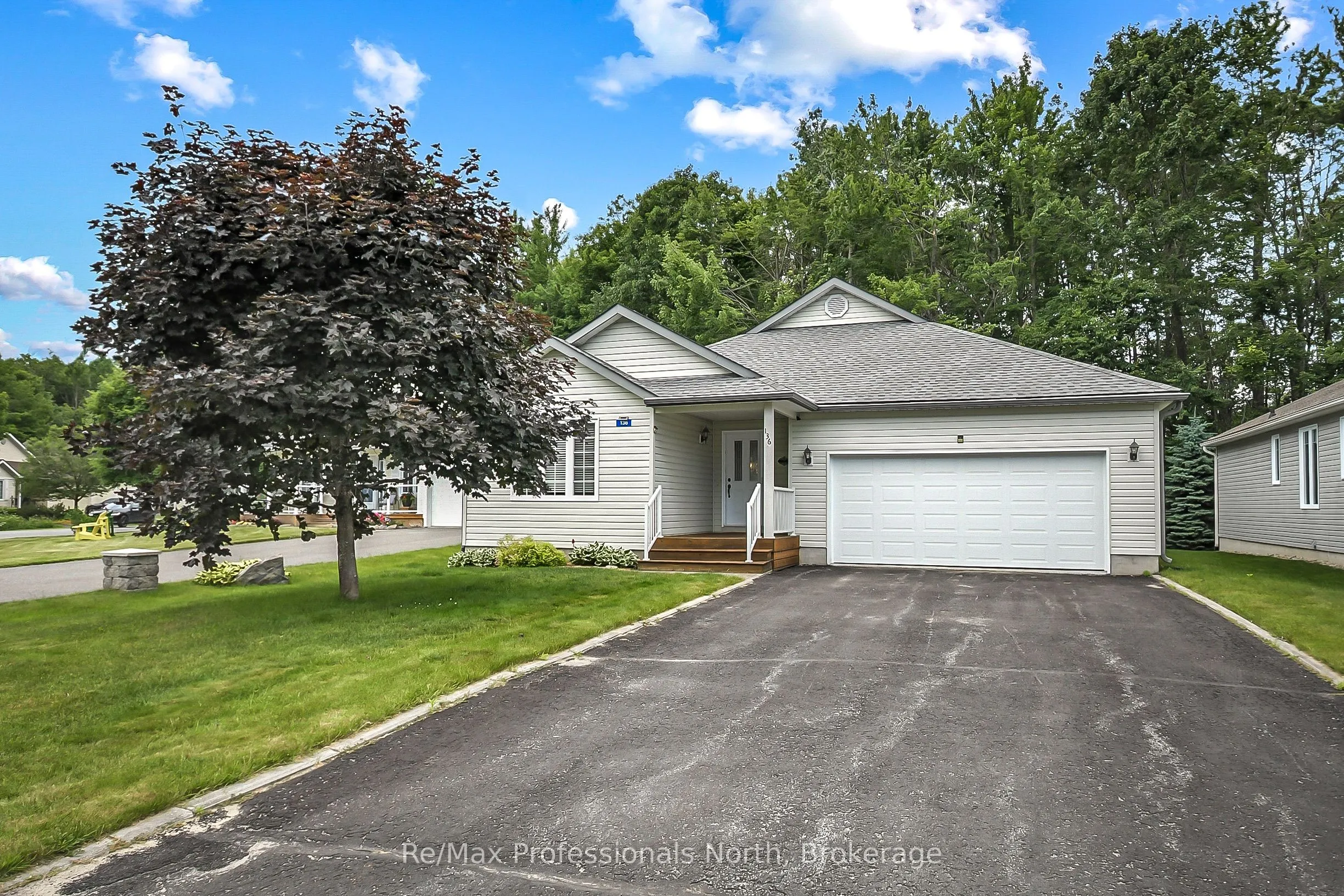 136 Hedgewood Lane, ON P1P 1Z4