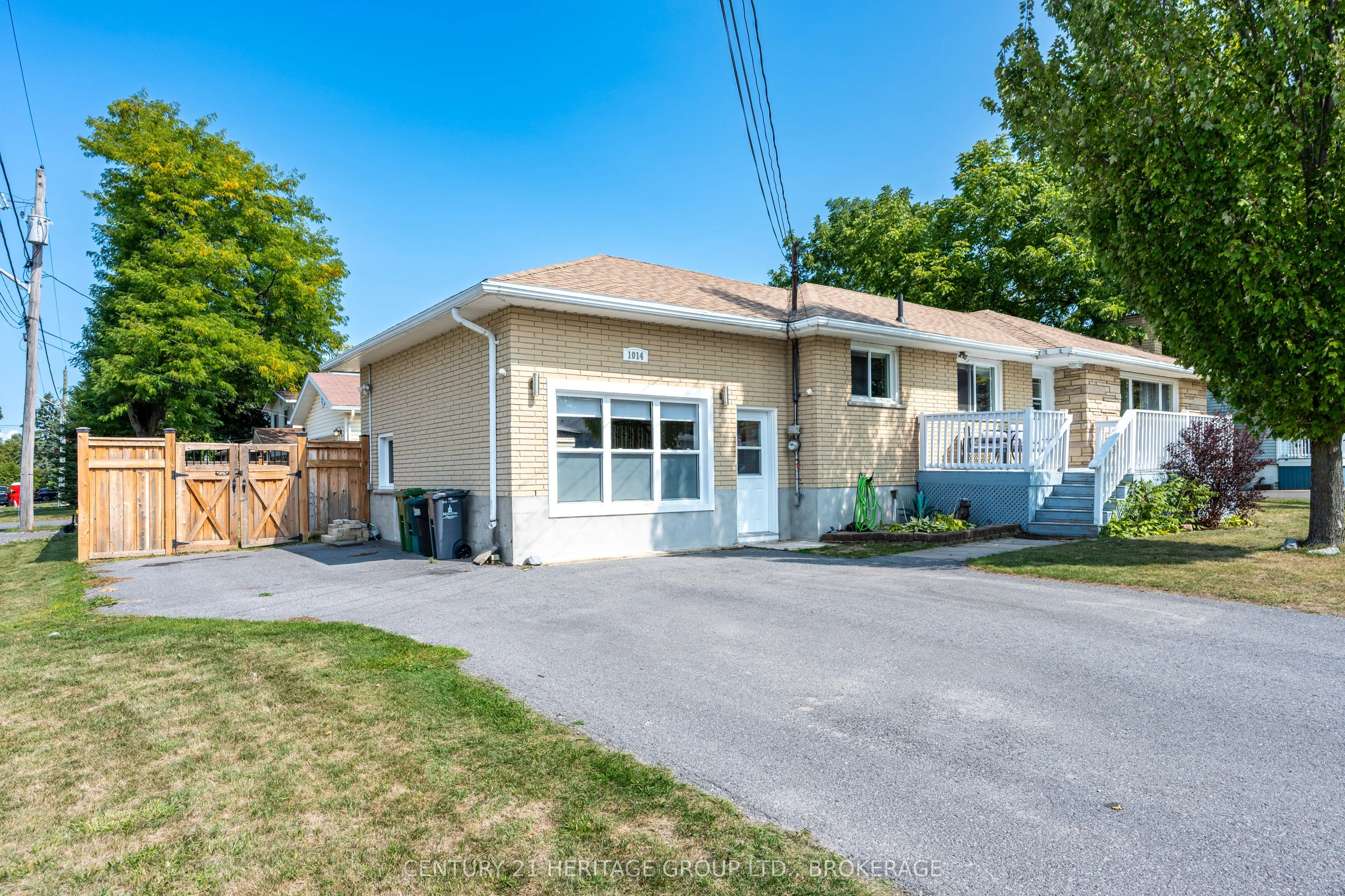 1014 Woodbine Road, ON K7P 2V9