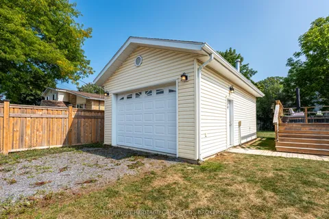 1014 Woodbine Road, ON K7P 2V9