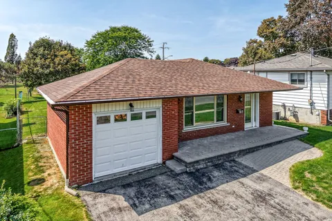 815 WESTWOOD Drive, ON K9A 4W1