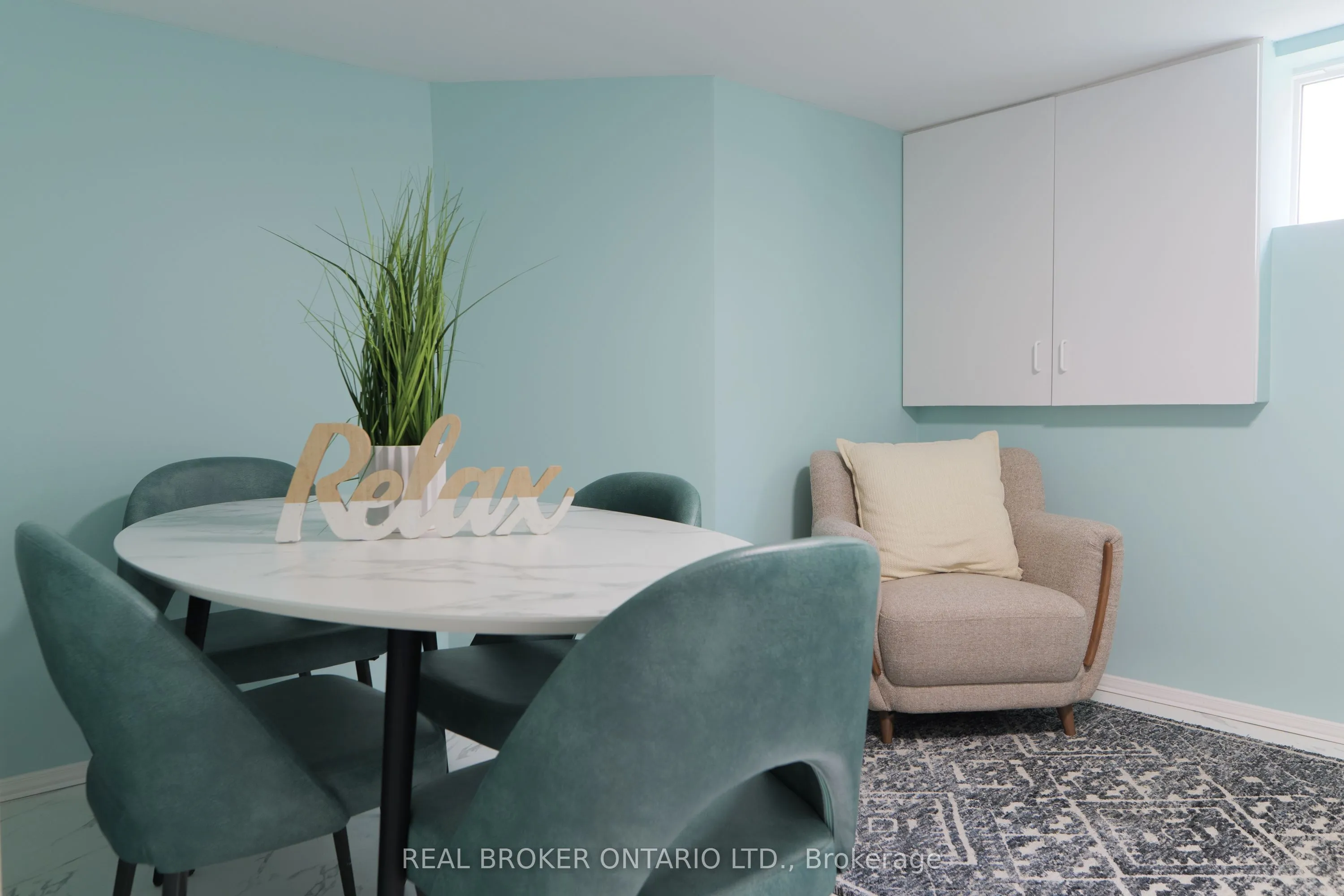 39 Cloverhill Road, ON L9C 3L6