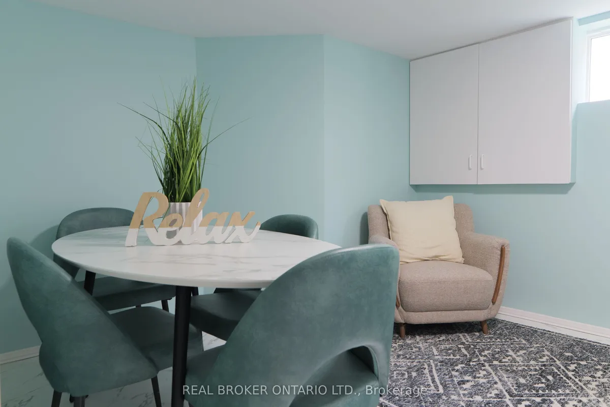 39 Cloverhill Road, ON L9C 3L6