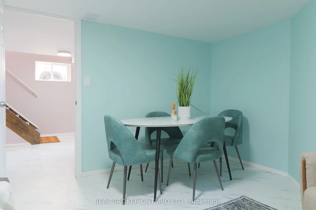 39 Cloverhill Road, ON L9C 3L6