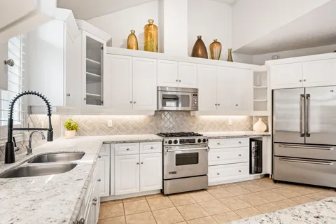 333 Milla Court, ON N2L 6N4