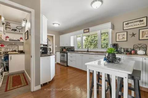 16395 2 Highway, ON K8V 5P7