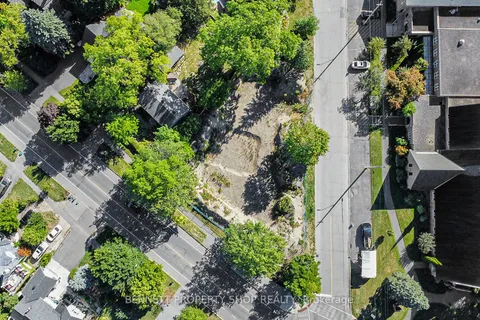 253 Cunningham Avenue, ON K1L 7Z7