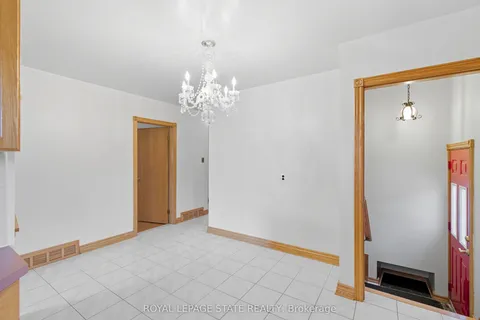 98 East 16th Street, ON L9A 4J3