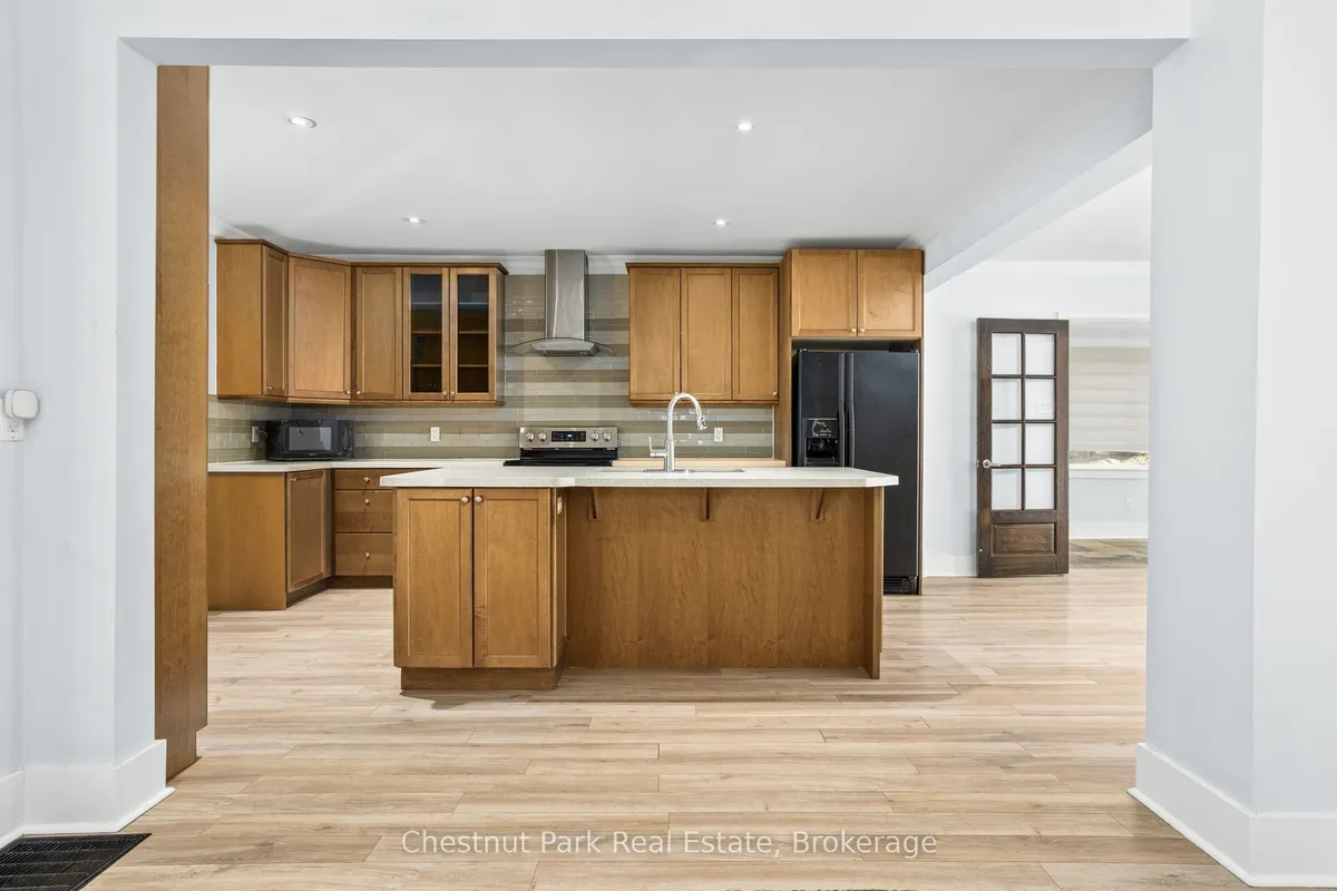 615 Bay Street, ON P1P 1G8