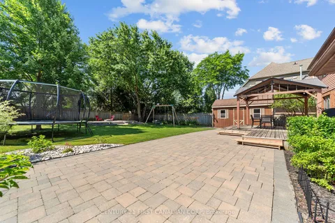 512 Rosecliffe Terrace, ON N6K 4H5