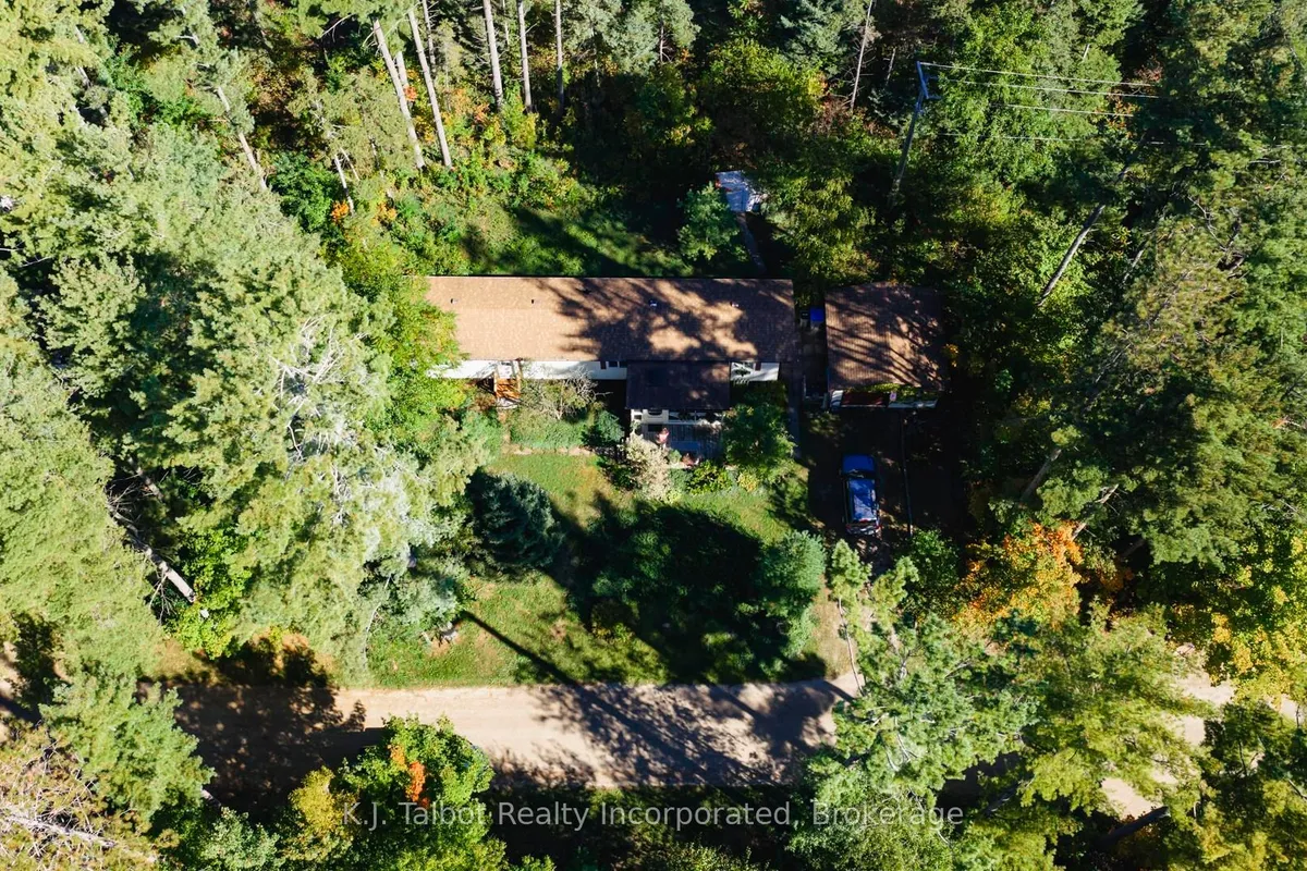 213 Chestnut Drive Drive, ON N0M 1G0