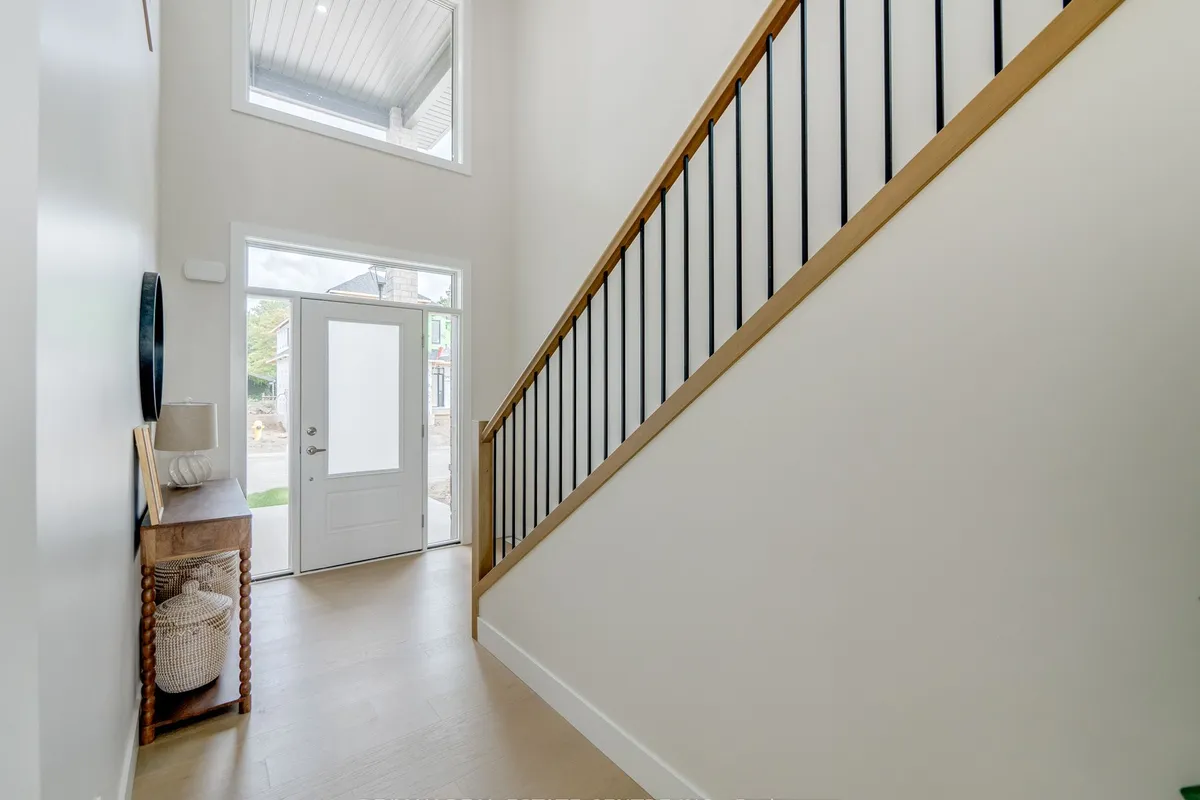 7966 Fallon Drive, ON N0M 1V0