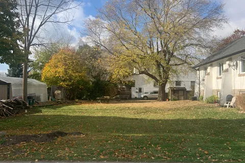 W/S Fielden Avenue, ON L3K 4V4