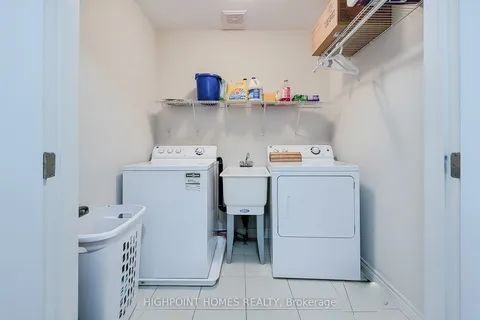 6 Chestnut Drive, ON L1M 0C4