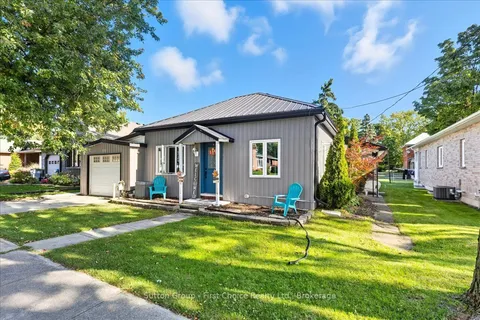 33 Victoria Street, ON N0K 1N0