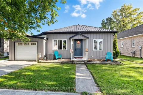 33 Victoria Street, ON N0K 1N0