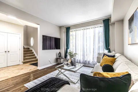 55 Emerald Pond Private, ON K1T 0C3