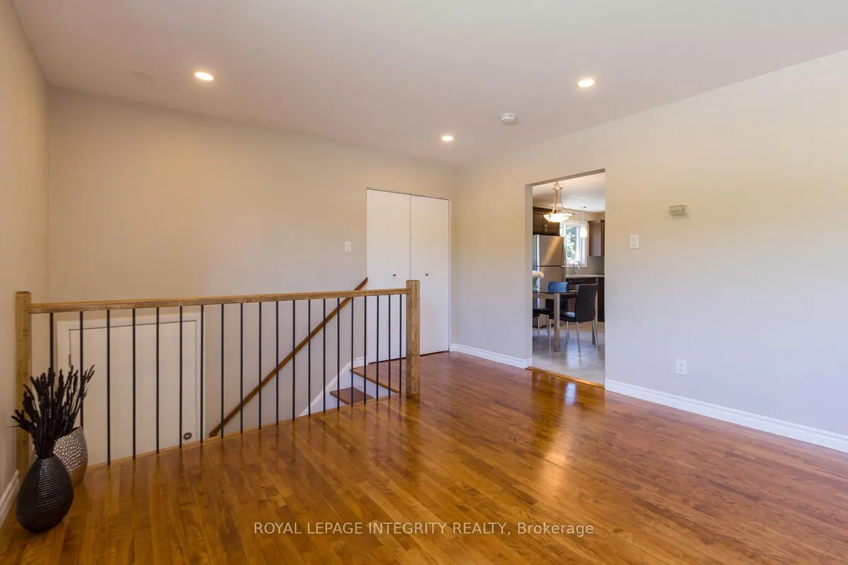 392 Tremblay Road, ON K1G 0B8