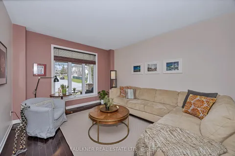 197 Flodden Way, ON K2G 7E2