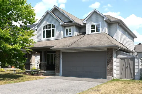 197 Flodden Way, ON K2G 7E2