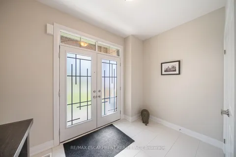 465 Adelaide Street, ON N0G 1A0