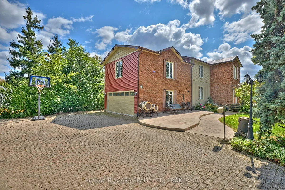 7060 Garner Road, ON L2E 6S4