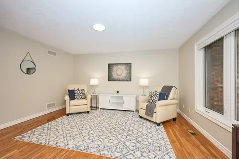 354 Doan's Ridge Road, ON L3B 5N7