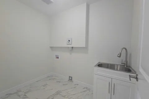 4273 Calhoun Way, ON N6P 1J9